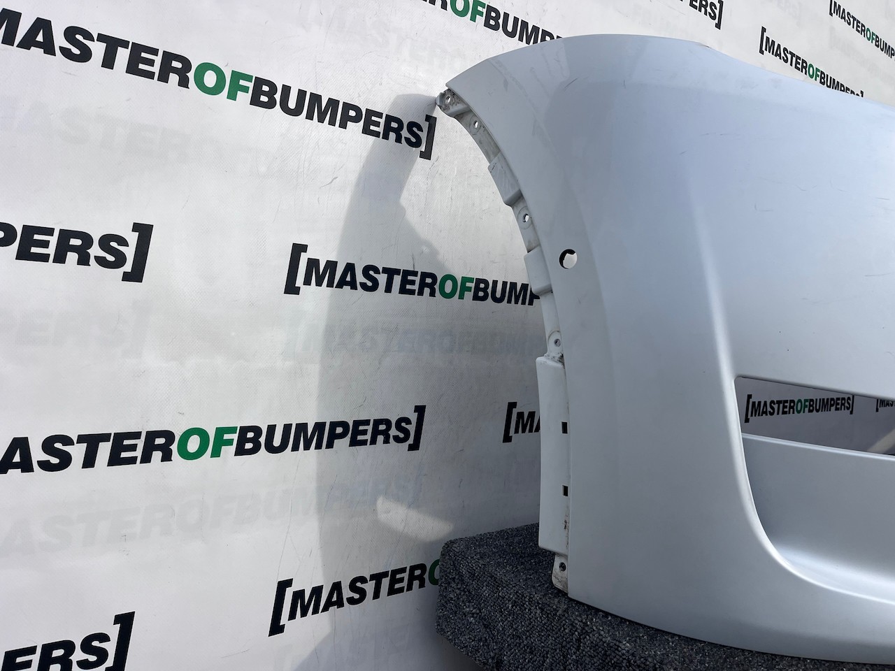 Tesla Y Model Y 2020-2024 Front Bumper White 6 Pdc Genuine [p613]