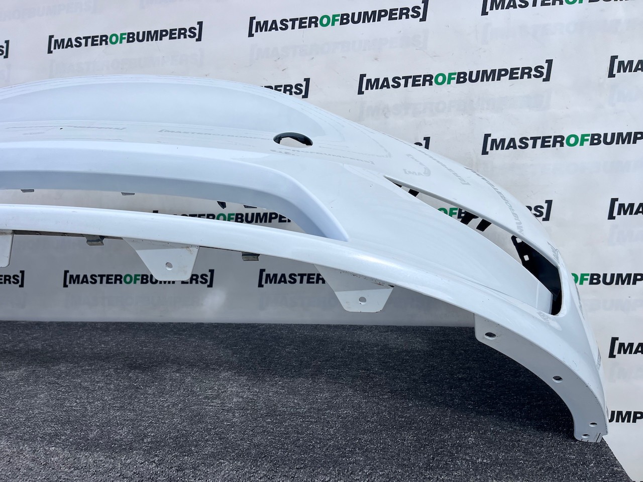 Tesla Y Model Y 2020-2024 Front Bumper White No Pdc Genuine [p631]