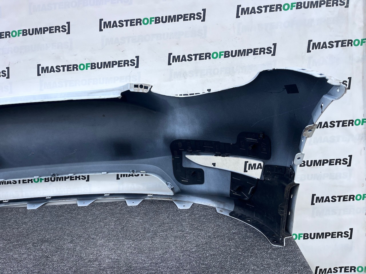 Tesla Y Model Y 2020-2024 Front Bumper White No Pdc Genuine [p631]