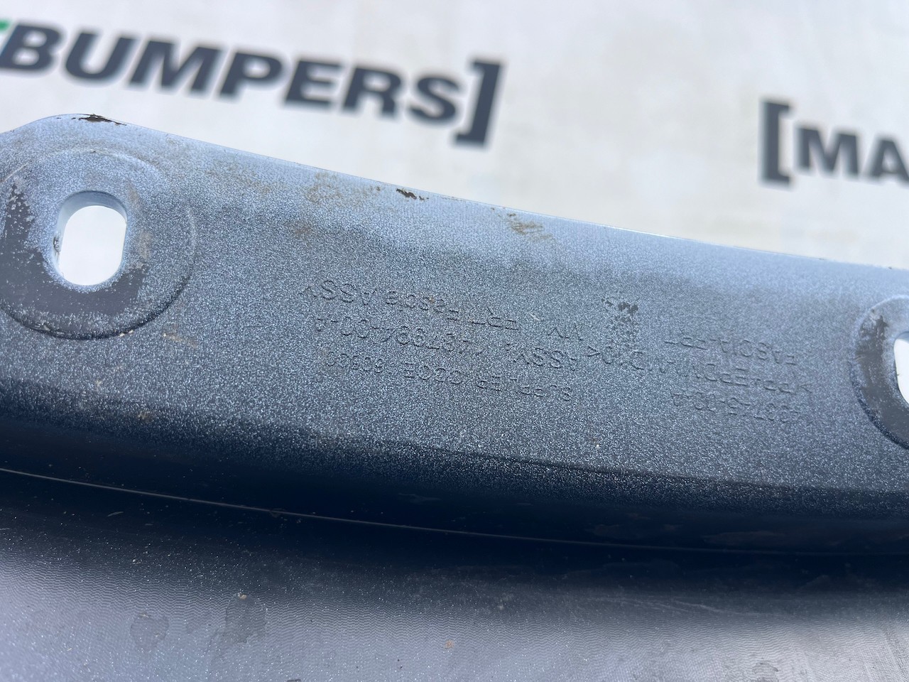 Tesla Y Model Y 2020-2024 Front Bumper White No Pdc Genuine [p631]