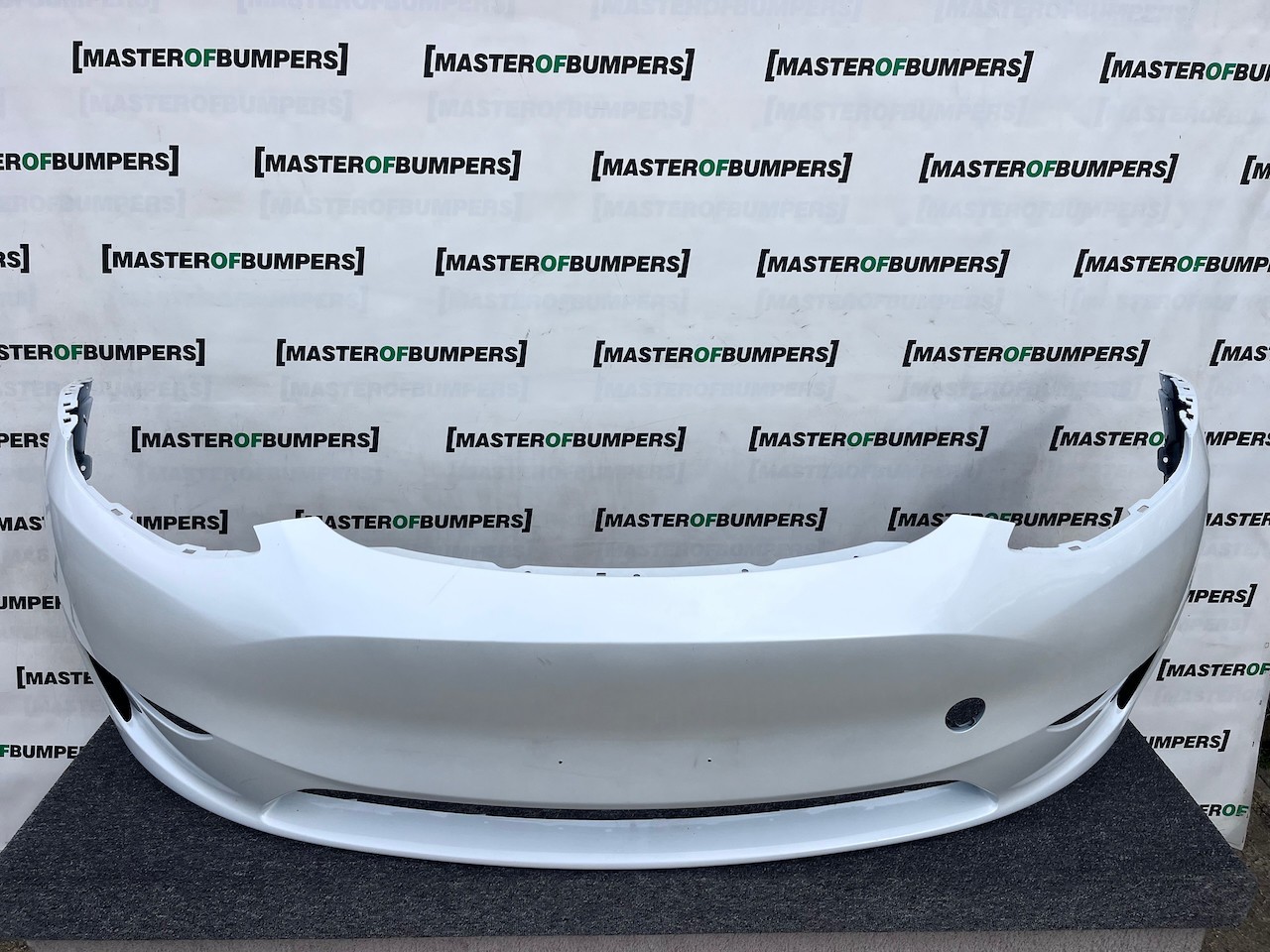 Tesla Y Model Y 2020-2024 Front Bumper White No Pdc Genuine [p631]