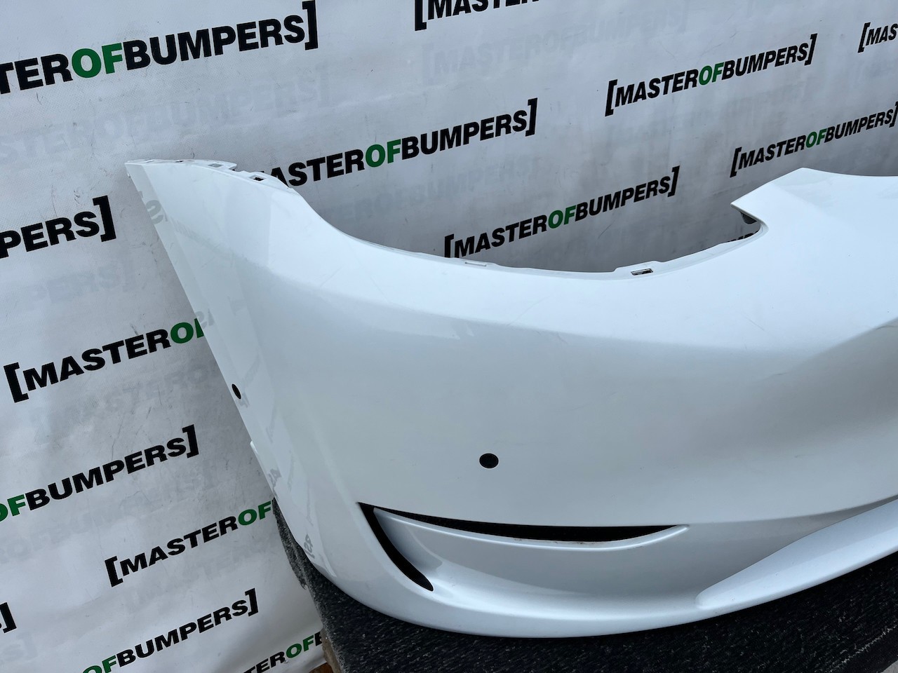 Tesla Y Model Y 2020-2024 Front Bumper White 6 Pdc Genuine [p613]