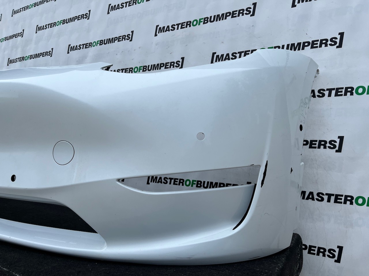 Tesla Y Model Y 2020-2024 Front Bumper White 6 Pdc Genuine [p613]