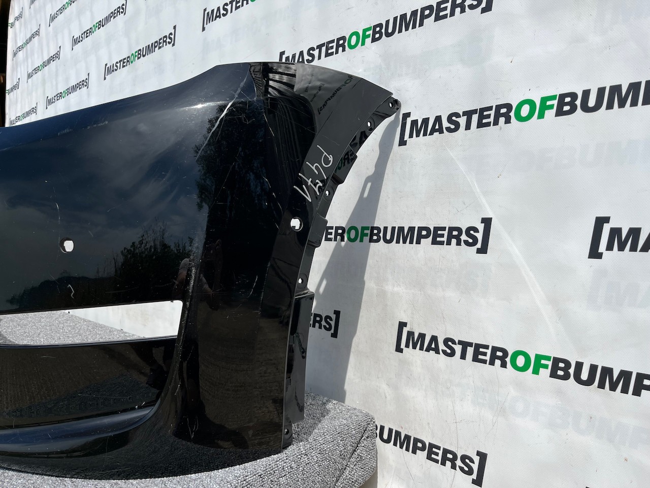 Tesla Y Model Y 2020-2024 Front Bumper Black 6 Pdc Genuine [p471]