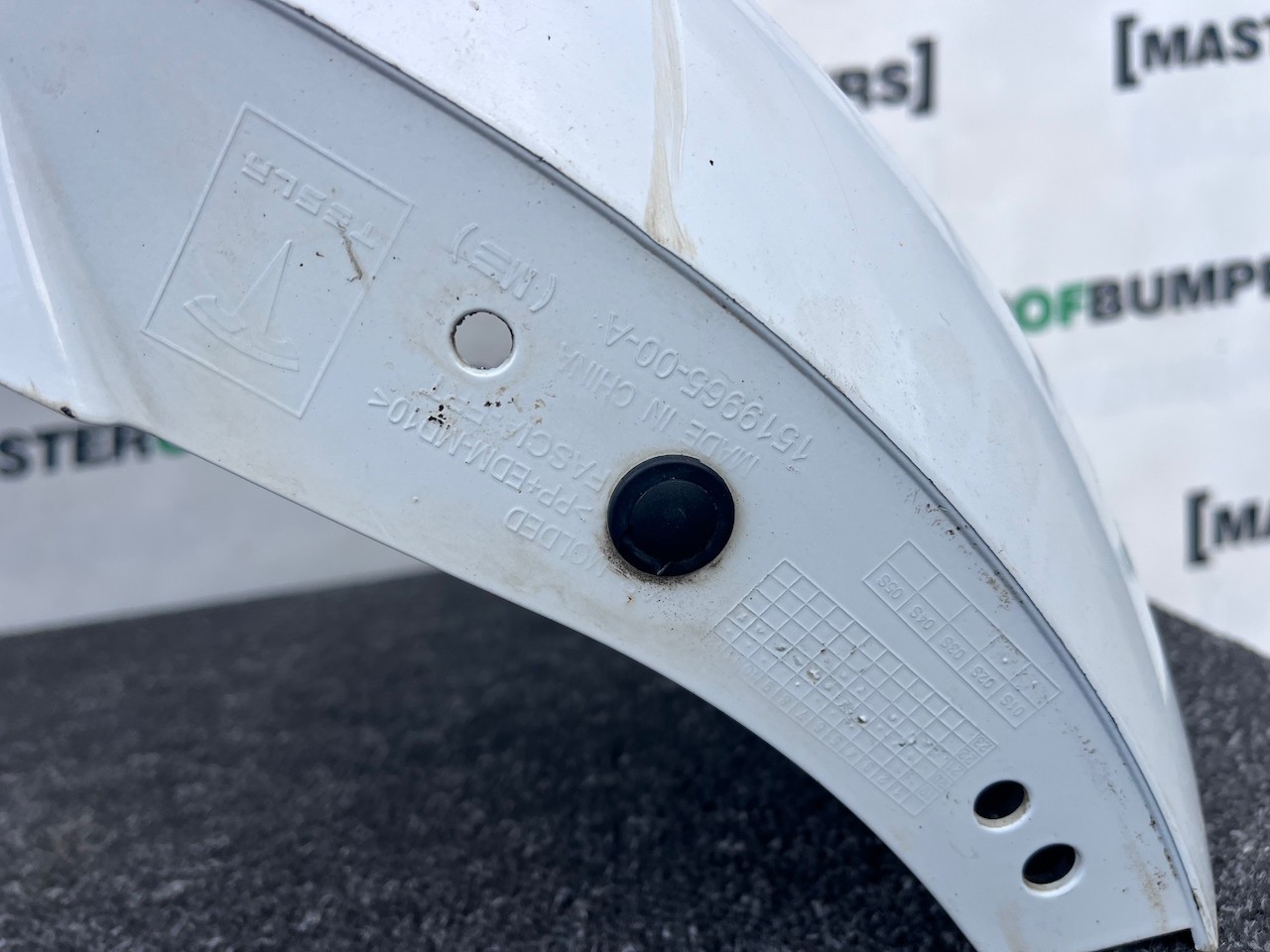 Tesla Model 3 Hatchback 2017-2023 Front Bumper White 6 Pdc Genuine [p632]