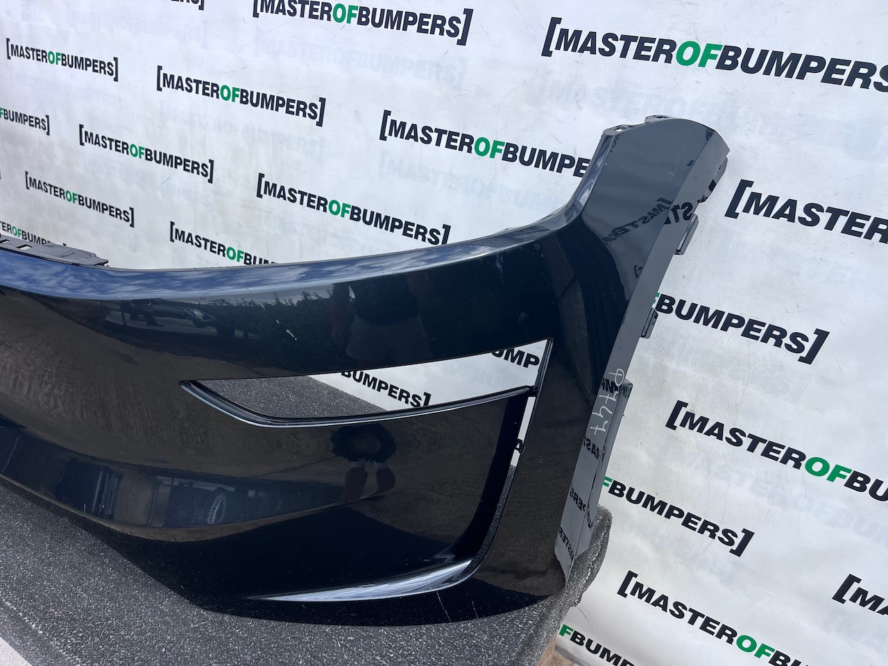 Tesla Model Y Performance Hatchback 2025-2027 Front Bumper Genuine [p747]