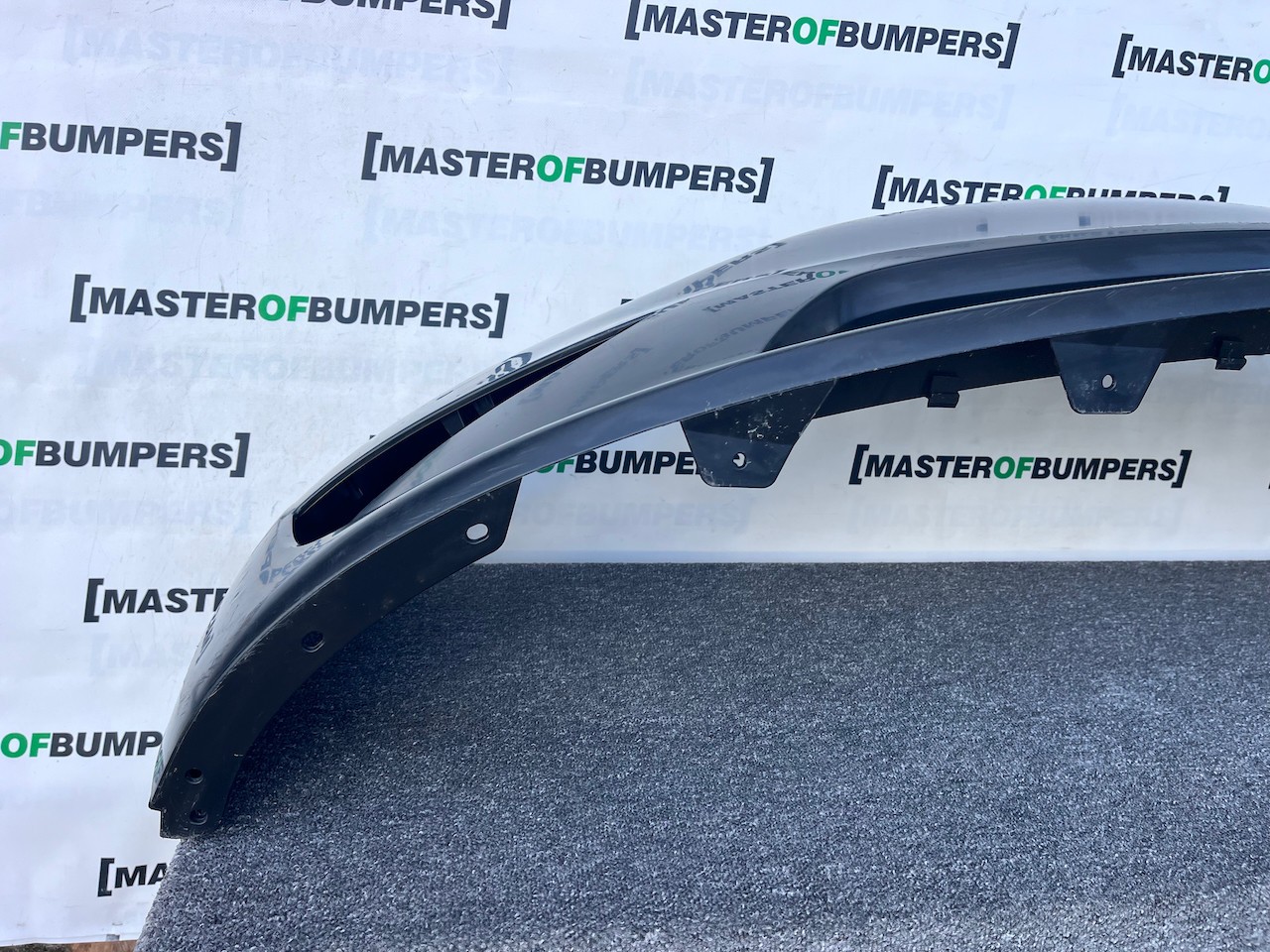 Tesla Y Model Y Hatchback 2020-2024 Front Bumper 6 Pdc Genuine [p636]
