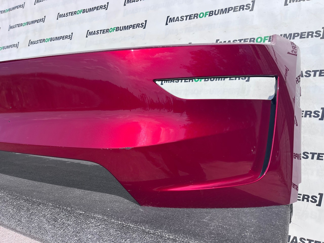 Tesla Model Y Performance Hatchback 2025-2027 Front Bumper Genuine [p740]
