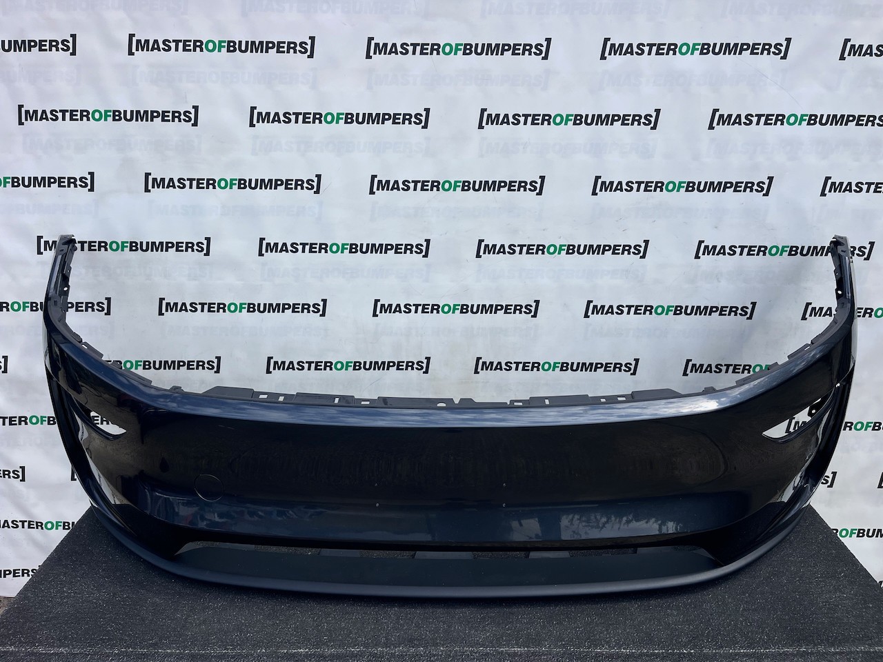Tesla Model Y Performance Hatchback 2025-2027 Front Bumper Genuine [p748]