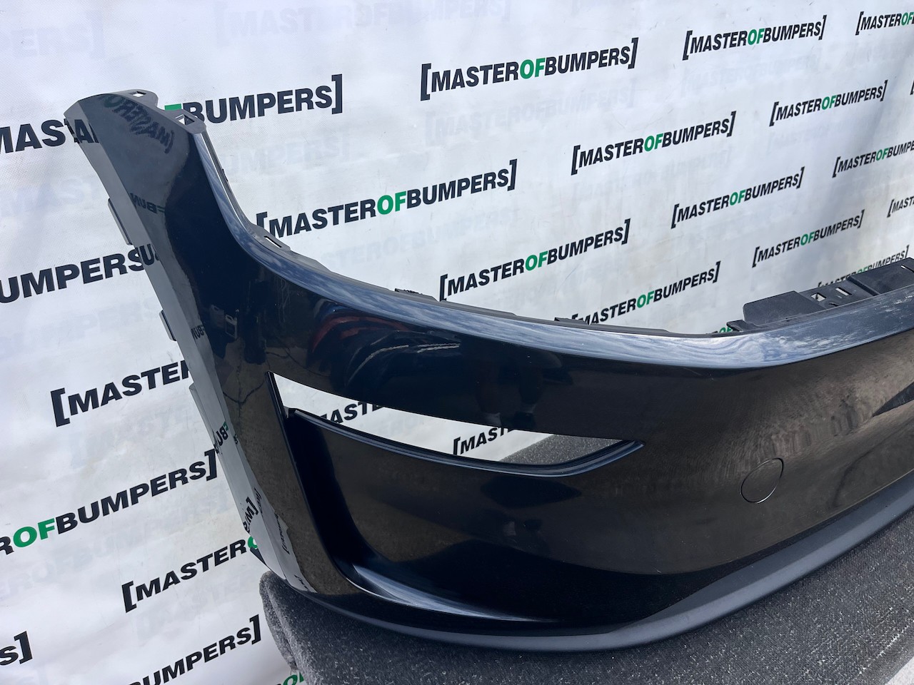 Tesla Model Y Performance Hatchback 2025-2027 Front Bumper Genuine [p748]