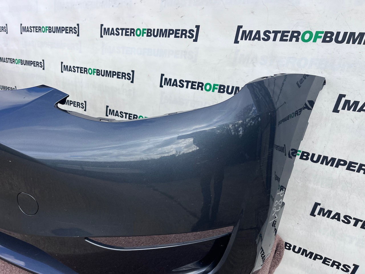 Tesla Y Model Y Hatchabck Ev 2020-2024 Front Bumper Grey No Pdc Genuine [p821]