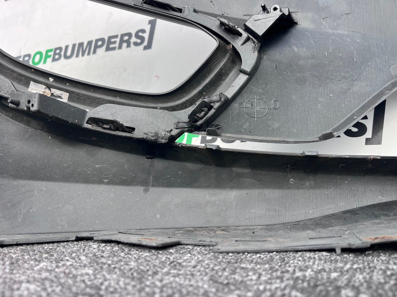 Front Bumper For Vauxhall Viva Se Hatchback 2015-2018 Repaired [q348]