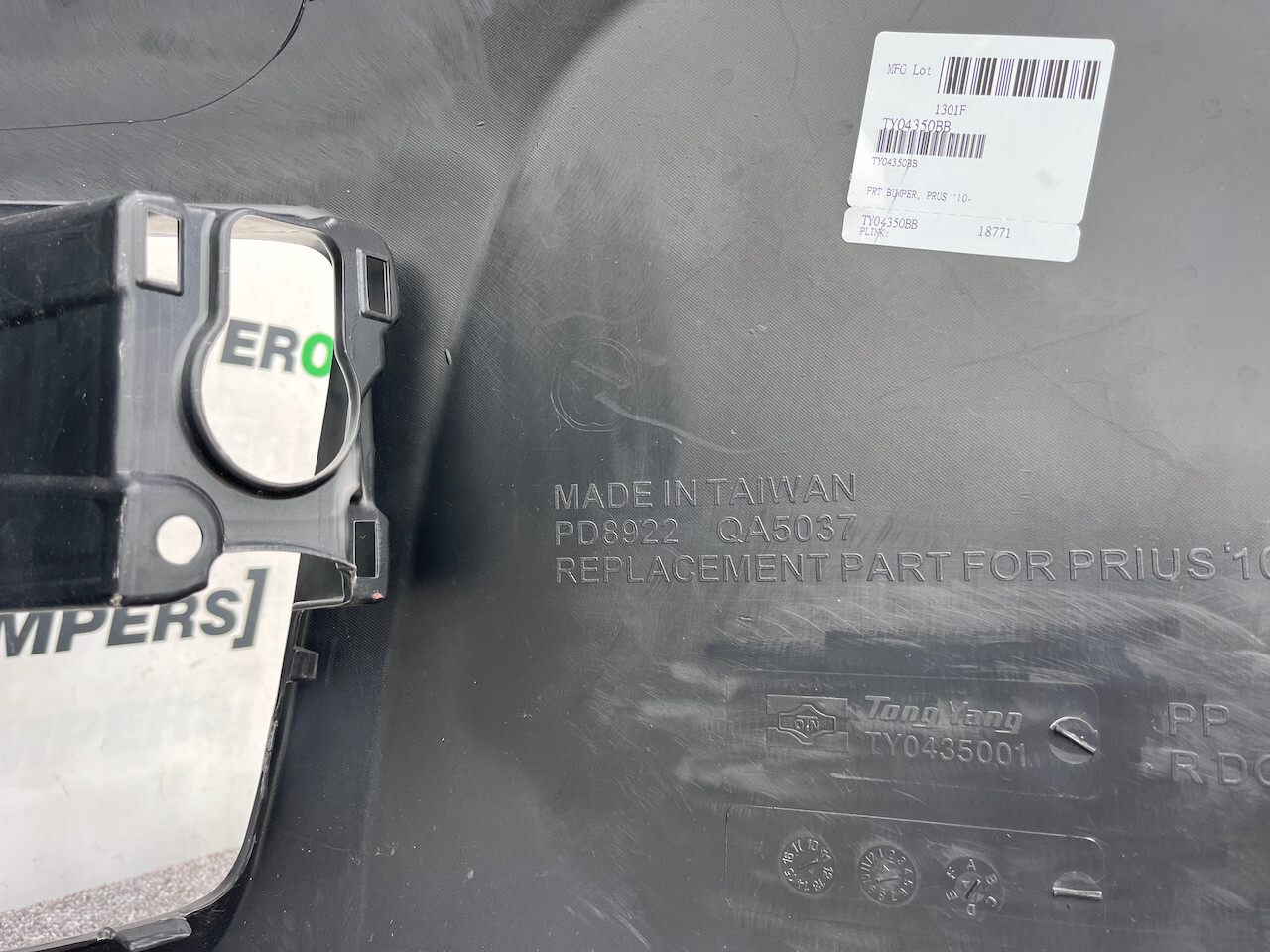 Bumper For Toyota Prius Mk3 Hatchback 2009-2012 Bumper No Pdc +jets [t516]