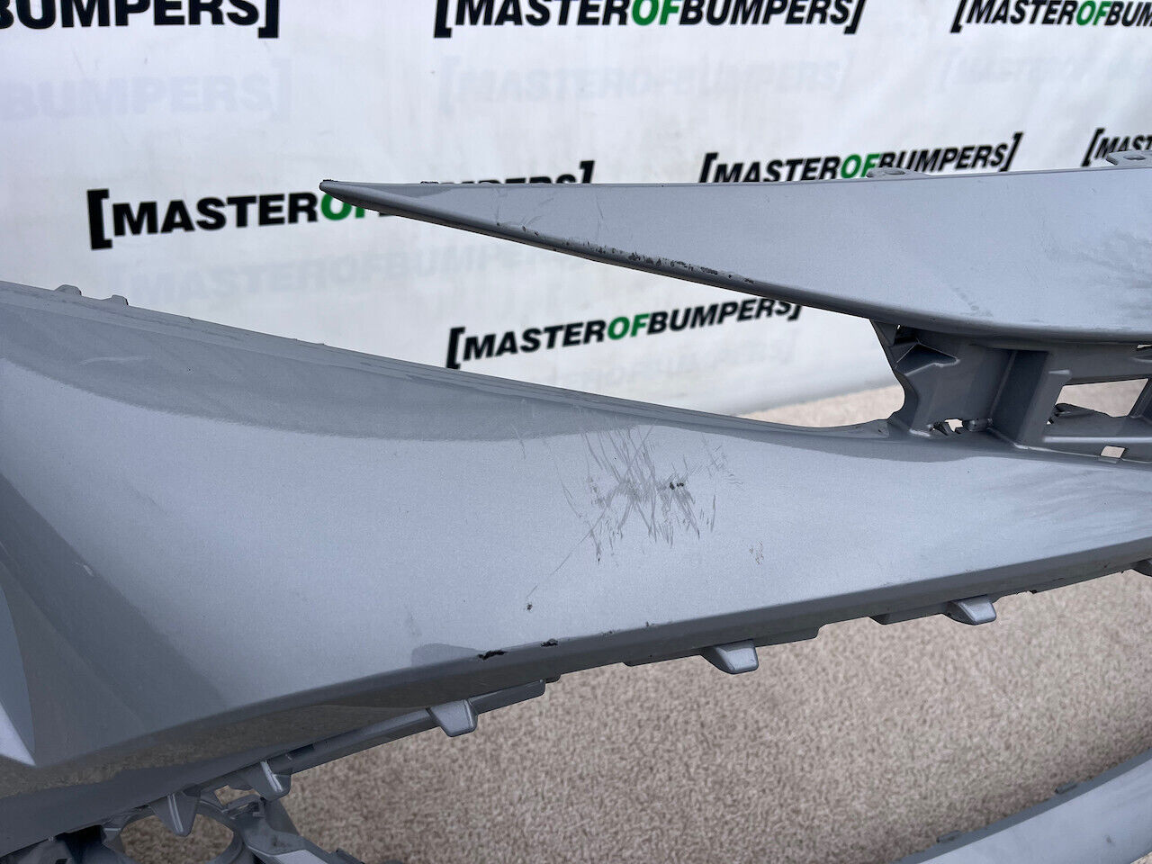 Toyota Corolla Hybrid Vvt Hatchback 2019-2023 Front Bumper No Pdc Genuine [t352]