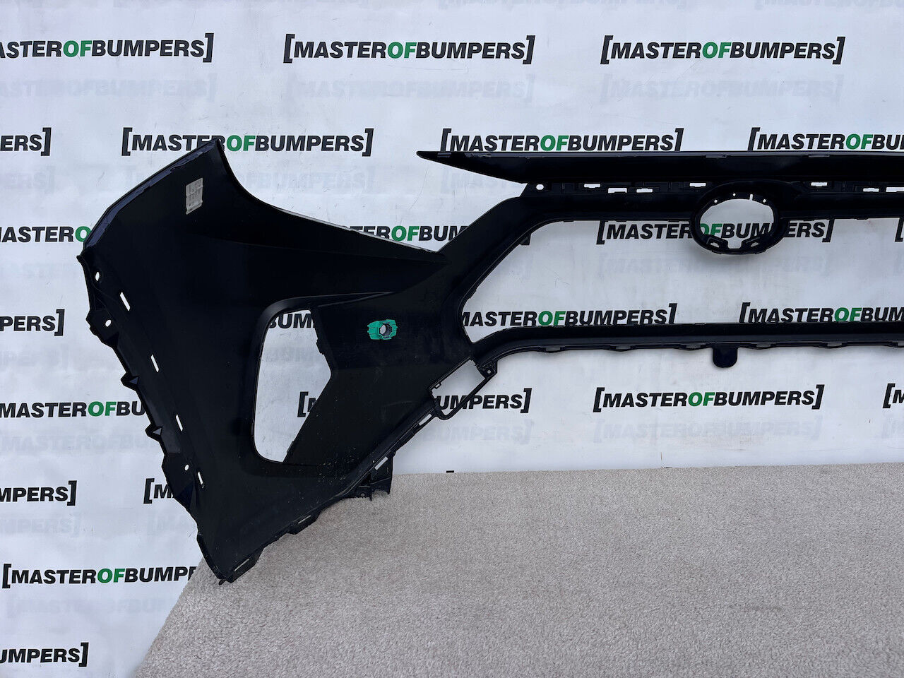 Toyota Rav 4 Hybrid Dynamic Mk5 2018-2021 Front Bumper 4 Pdc Genuine [t473]