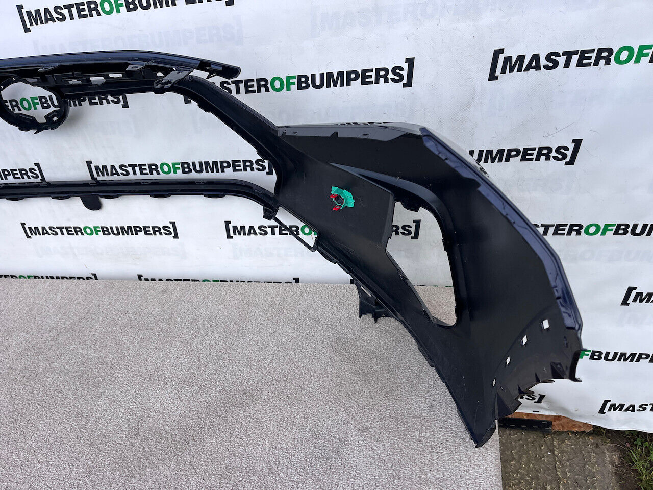 Toyota Rav 4 Hybrid Dynamic Mk5 2018-2021 Front Bumper 4 Pdc Genuine [t473]
