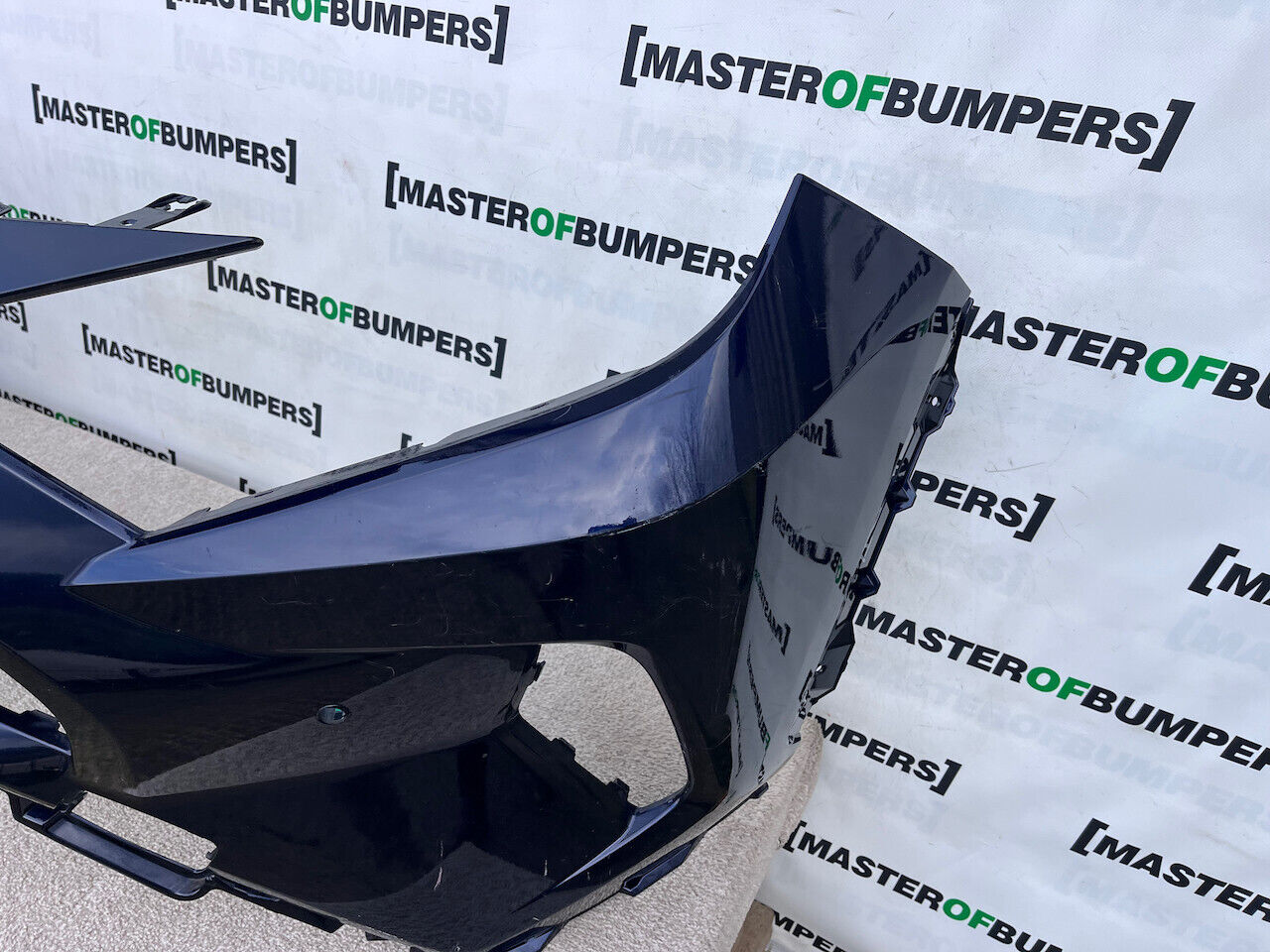 Toyota Rav 4 Hybrid Dynamic Mk5 2018-2021 Front Bumper 4 Pdc Genuine [t473]