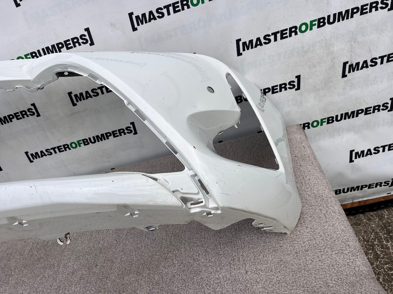 Toyota Yaris Mk3 Face Lifting 2017-2020 Front Bumper 4 Pdc Genuine [t499]