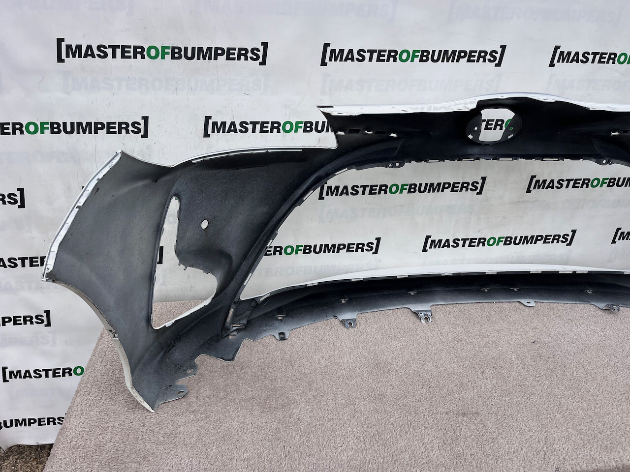 Toyota Yaris Mk3 Face Lifting 2017-2020 Front Bumper 4 Pdc Genuine [t499]