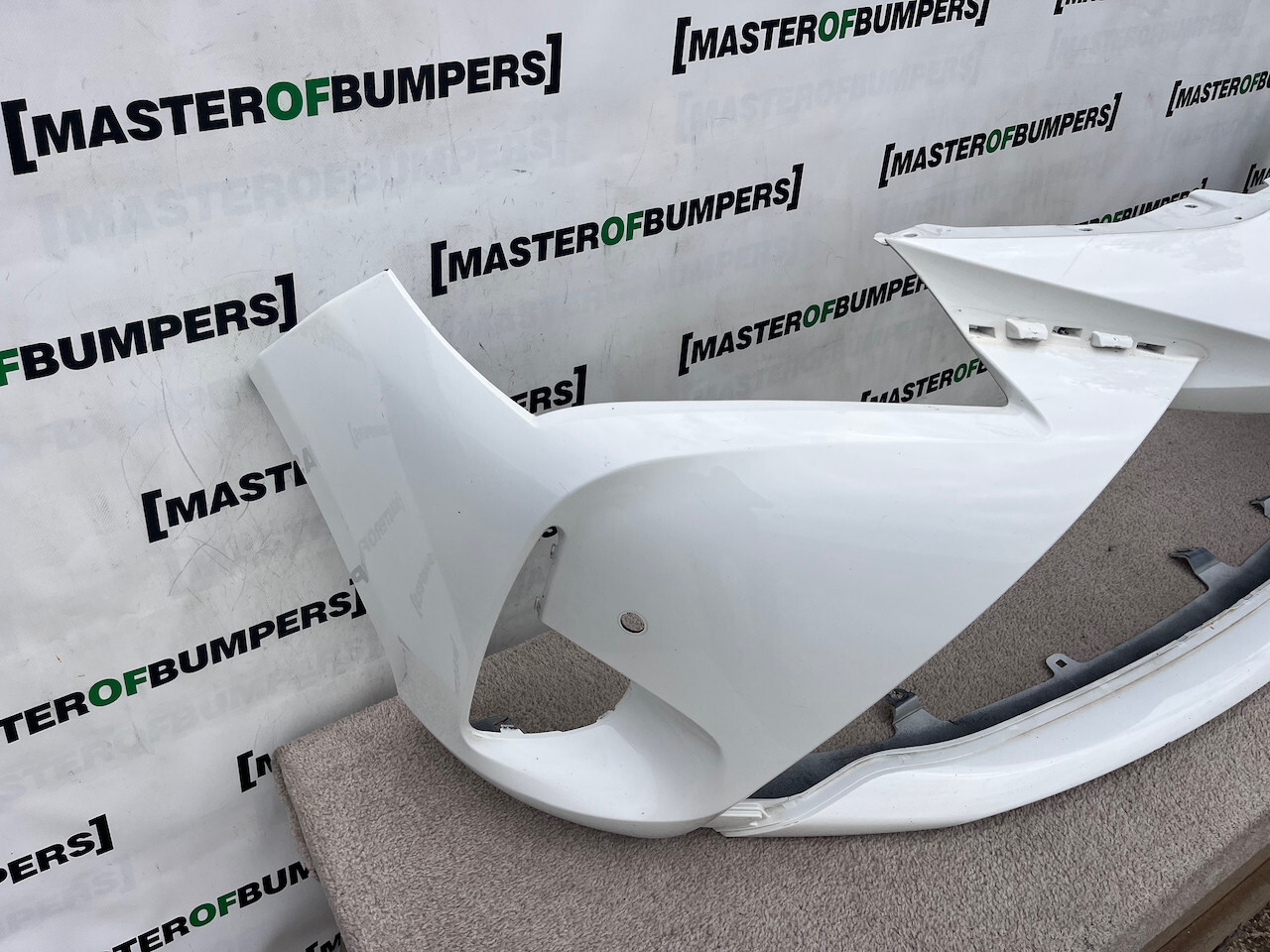 Toyota Yaris Mk3 Face Lifting 2017-2020 Front Bumper 4 Pdc Genuine [t499]