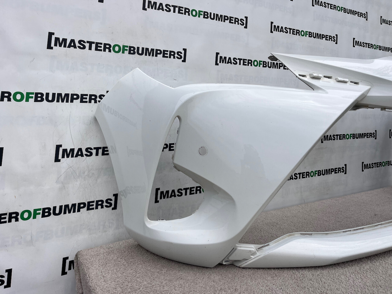 Toyota Yaris Mk3 Face Lifting 2017-2020 Front Bumper 4 Pdc Genuine [t499]