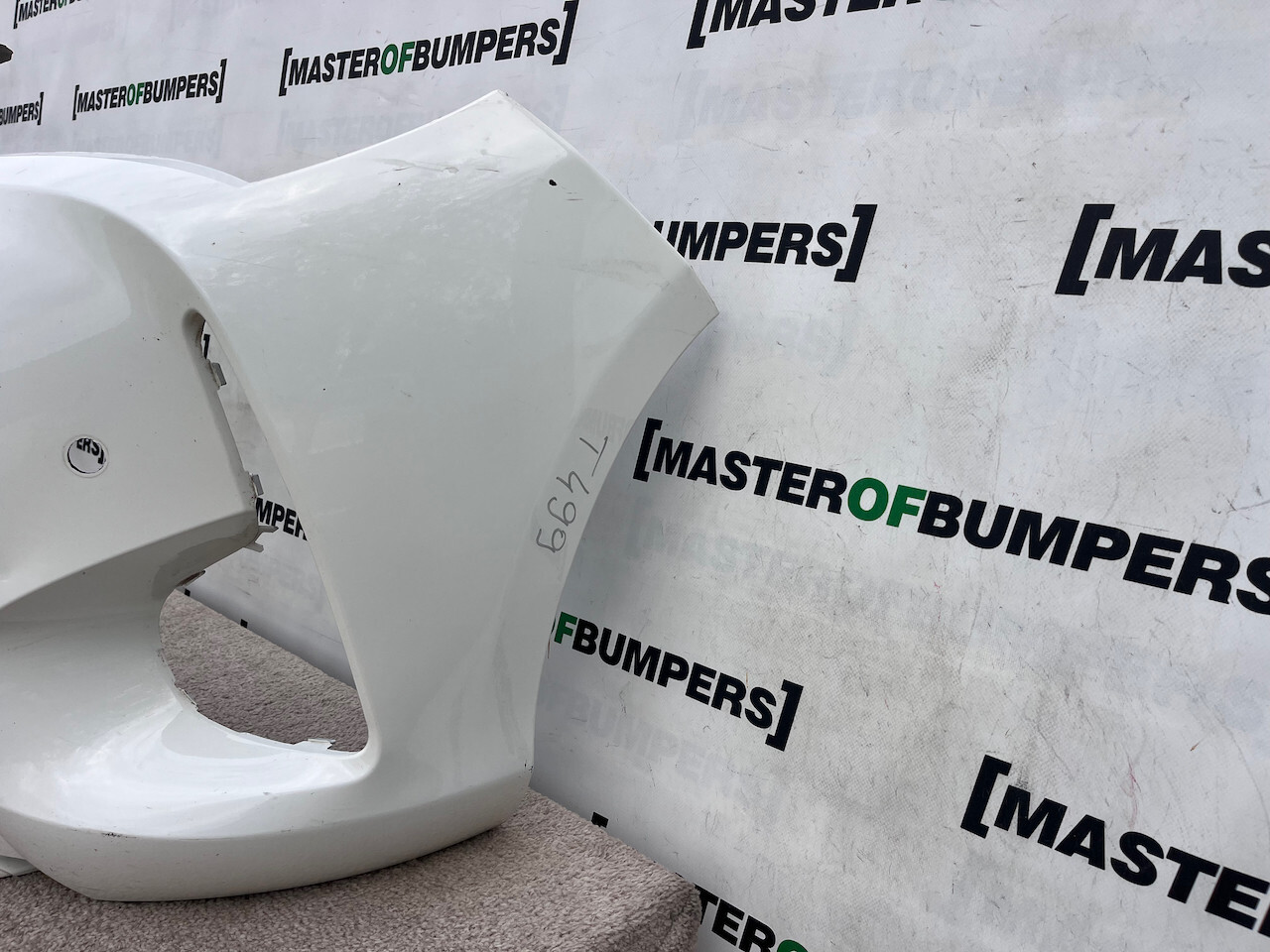 Toyota Yaris Mk3 Face Lifting 2017-2020 Front Bumper 4 Pdc Genuine [t499]