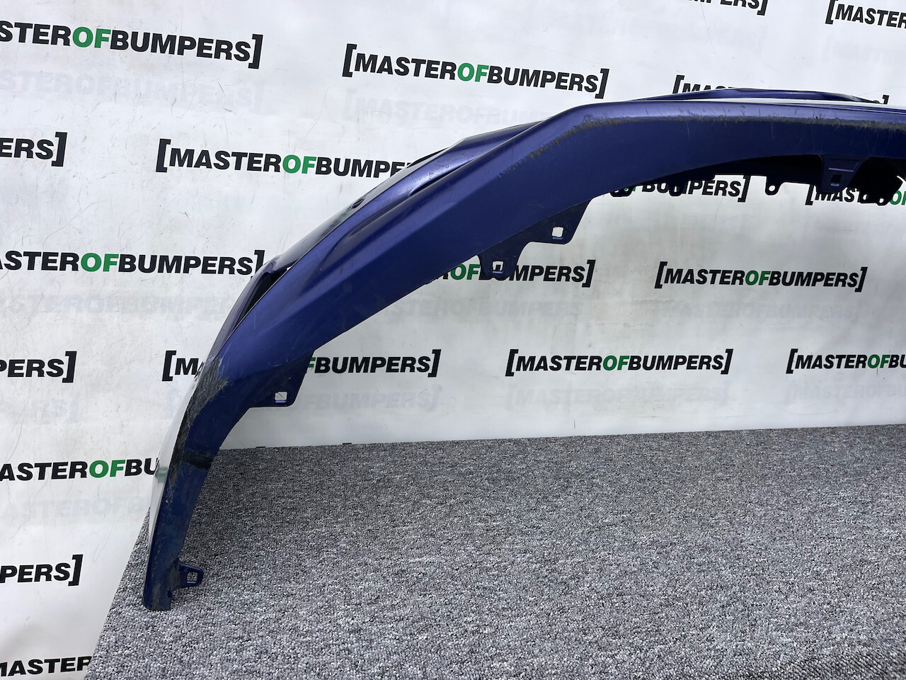 Toyota Prius Mk4 1.8vvt 2016-2018 Front Bumper 6 Pdc No Jets Genuine [t514]