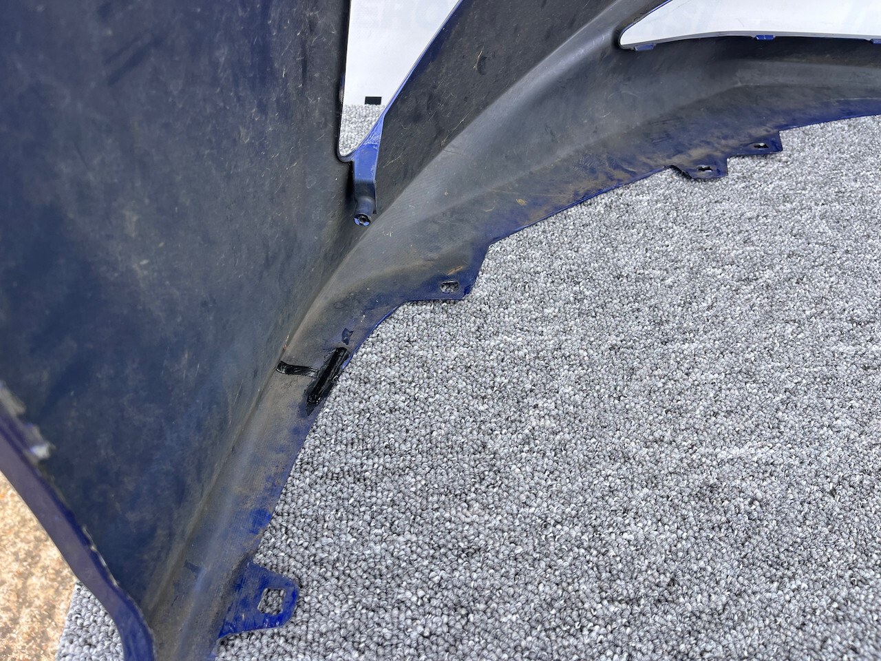 Toyota Prius Mk4 1.8vvt 2016-2018 Front Bumper 6 Pdc No Jets Genuine [t514]