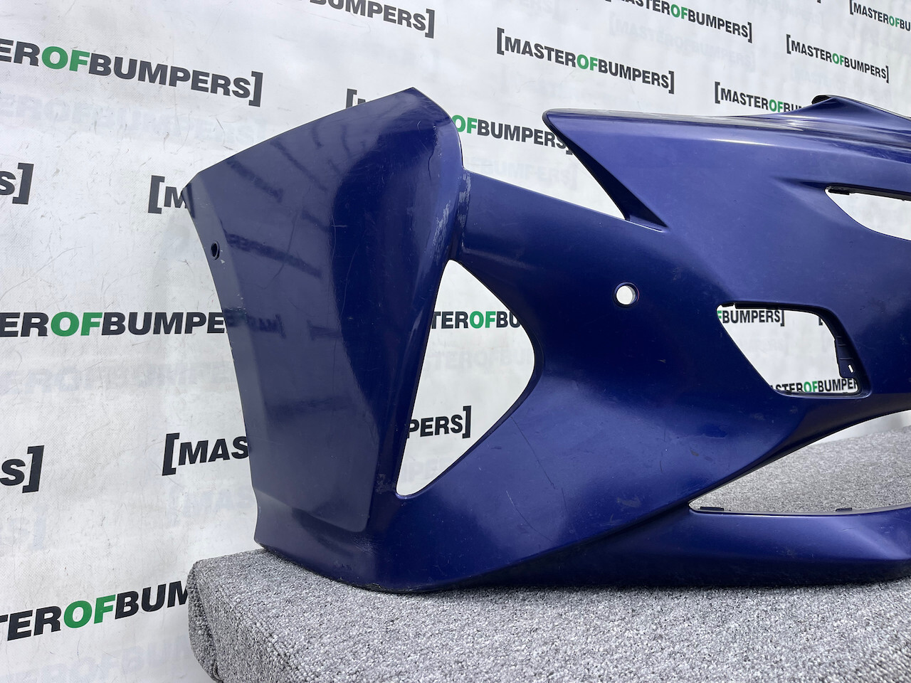 Toyota Prius Mk4 1.8vvt 2016-2018 Front Bumper 6 Pdc No Jets Genuine [t514]