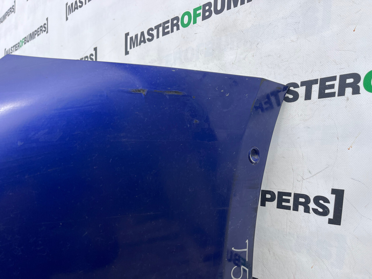 Toyota Prius Mk4 1.8vvt 2016-2018 Front Bumper 6 Pdc No Jets Genuine [t514]