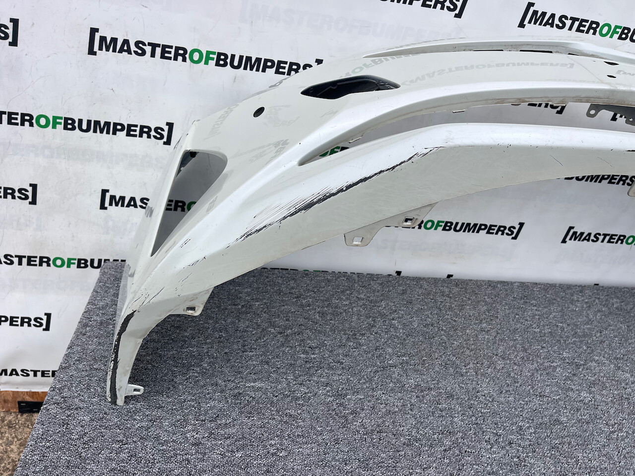 Toyota Prius Mk4 1.8vvt 2016-2018 Front Bumper 6 Pdc No Jets Genuine [t512]