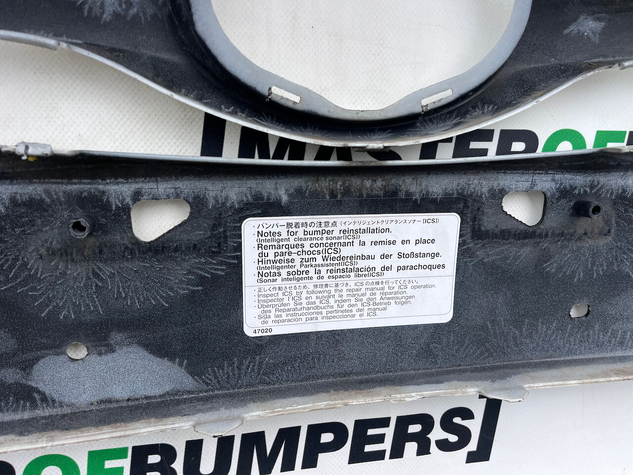 Toyota Prius Mk4 1.8vvt 2016-2018 Front Bumper 6 Pdc No Jets Genuine [t512]