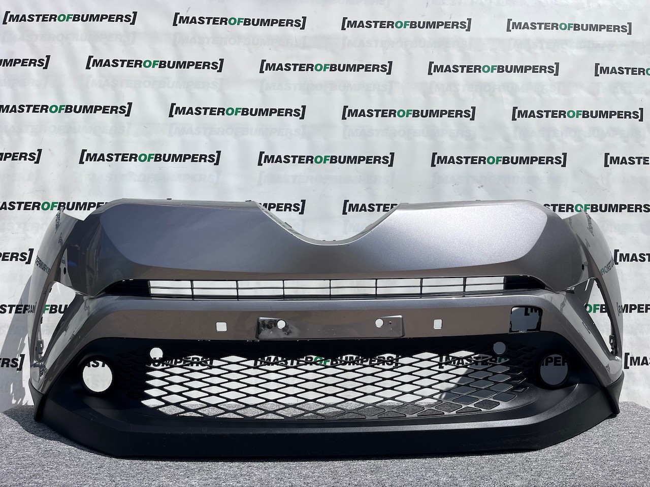 Toyota C-hr Chr Excel Dynamic 2016-2020 Front Bumper 6 Pdc Genuine [t530]