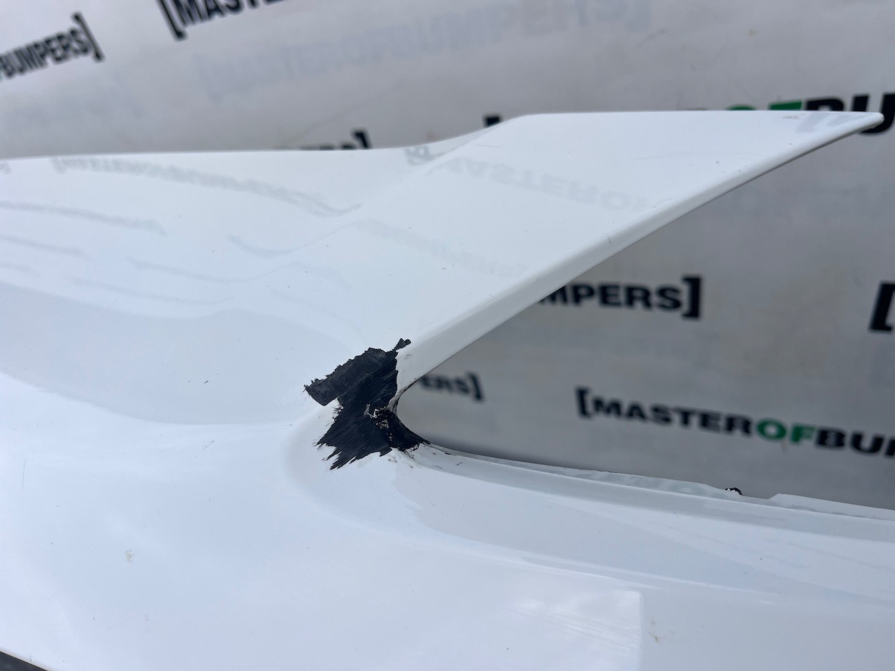 Toyota Yaris Cross Hybrid Excell 2022-on Front Bumper No Pdc Genuine [t539]