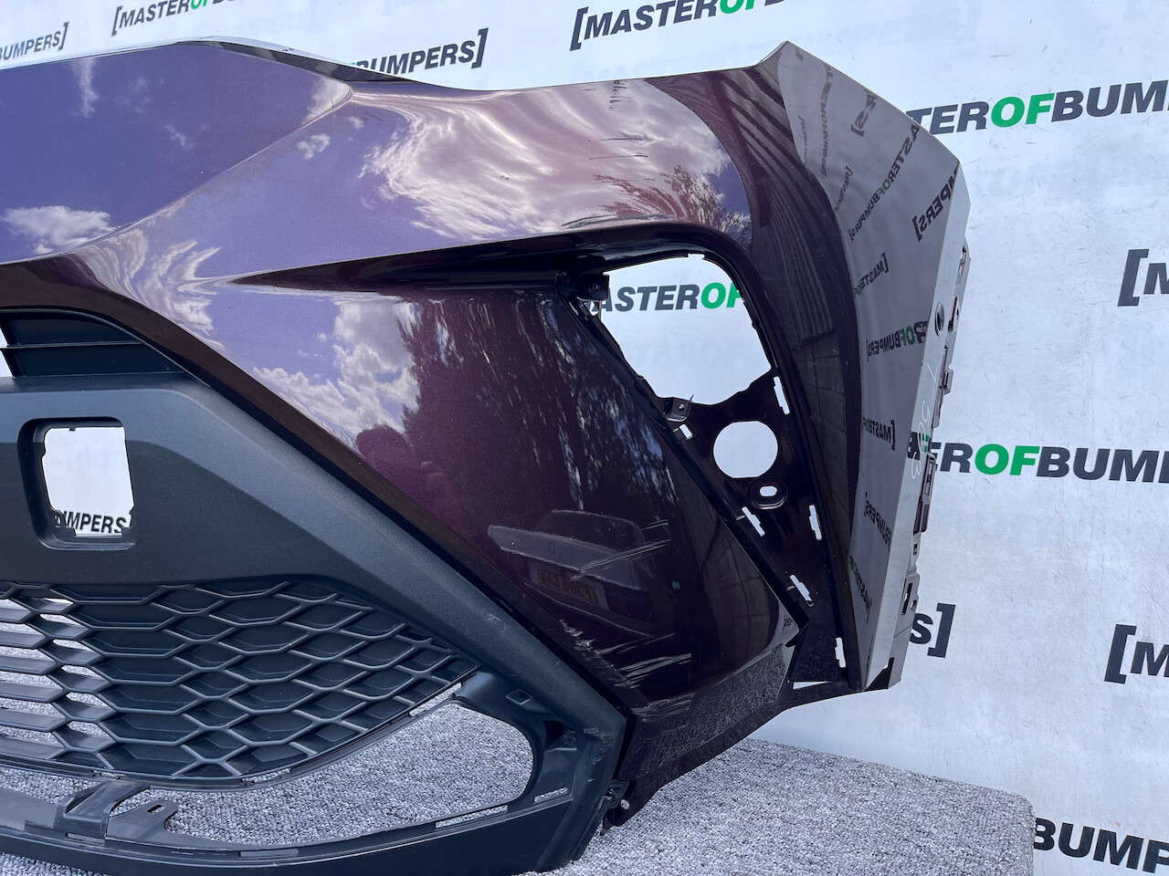 Toyota C-hr Chr Mk1 Lift 2021-2023 Front Bumper 6 Pdc Genuine [t503]