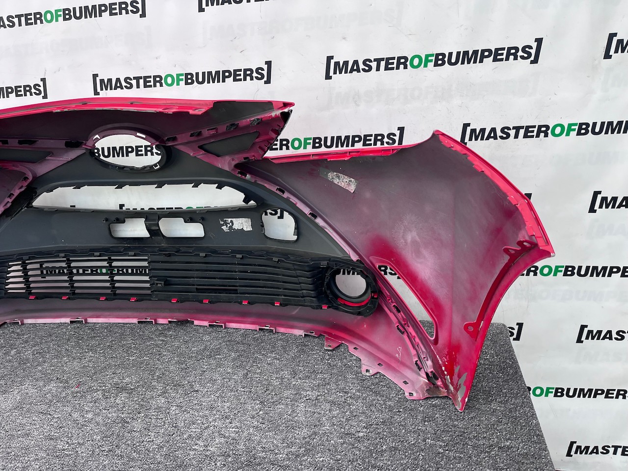 Toyota Aygo Style Trend Hatchback 2014-2017 Front Bumper Genuine [t556]