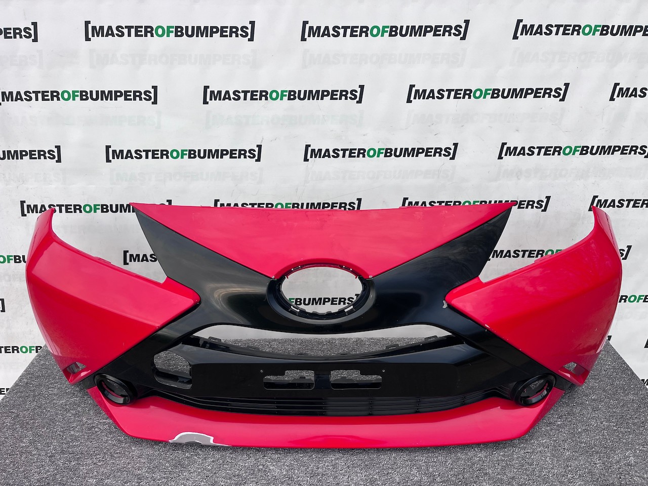 Toyota Aygo Style Trend Hatchback 2014-2017 Front Bumper Genuine [t556]