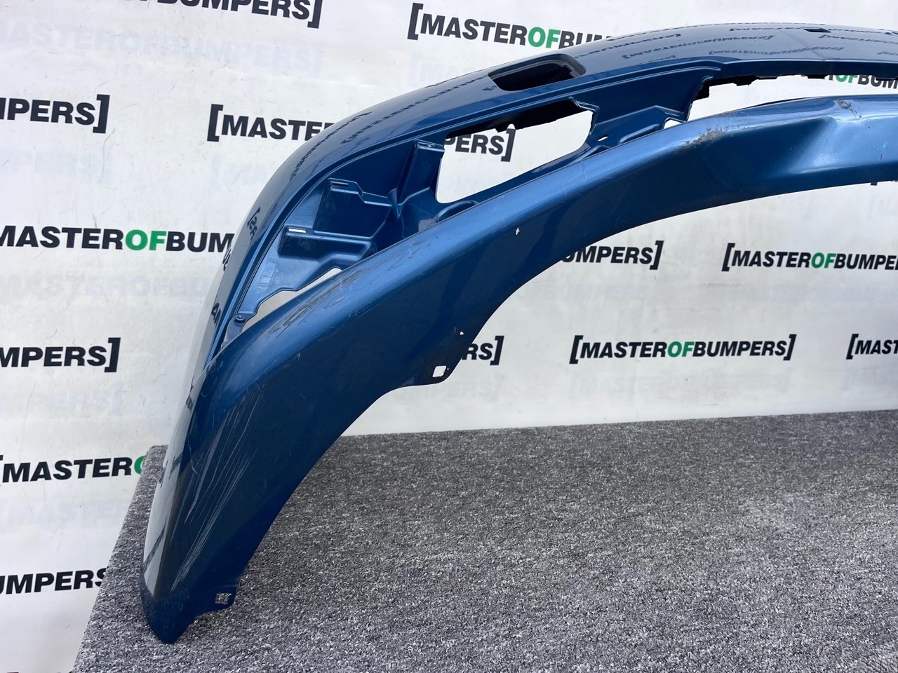 Toyota Auris Mk2 Lift Hybrid Hatch 2015-2018 Front Bumper No Pdc Genuine [t564]