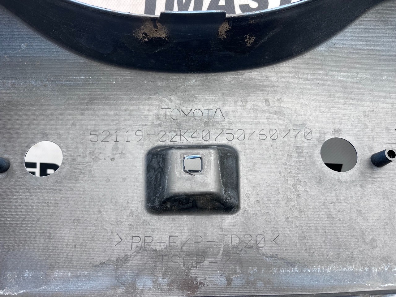 Toyota Auris Mk2 Lift Hybrid Hatch 2015-2018 Front Bumper No Pdc Genuine [t564]