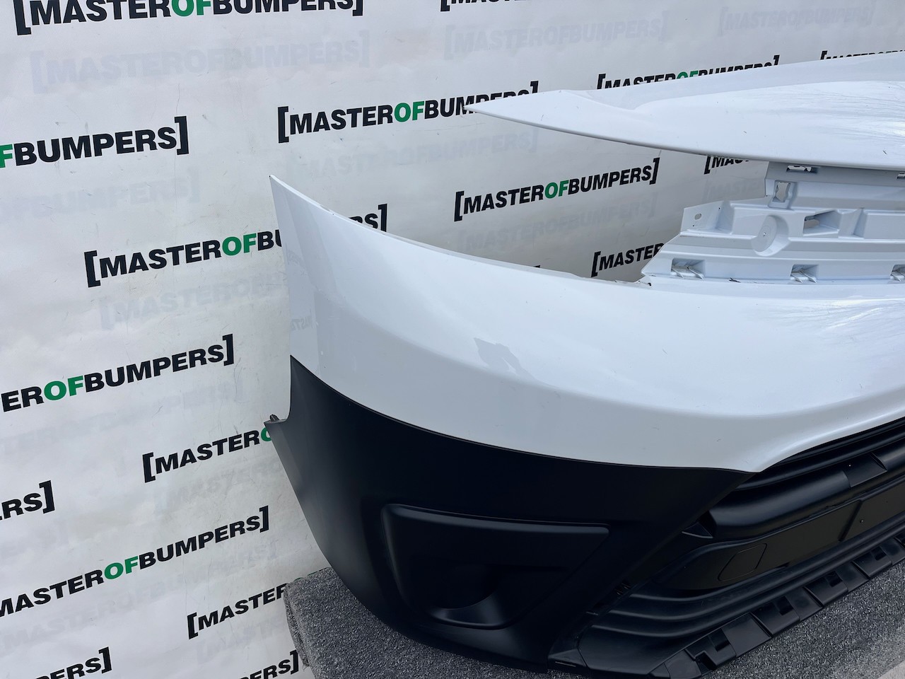 Toyota Proace Active Icon Van 2016-2022 Front Bumper No Pdc Genuine [t567]