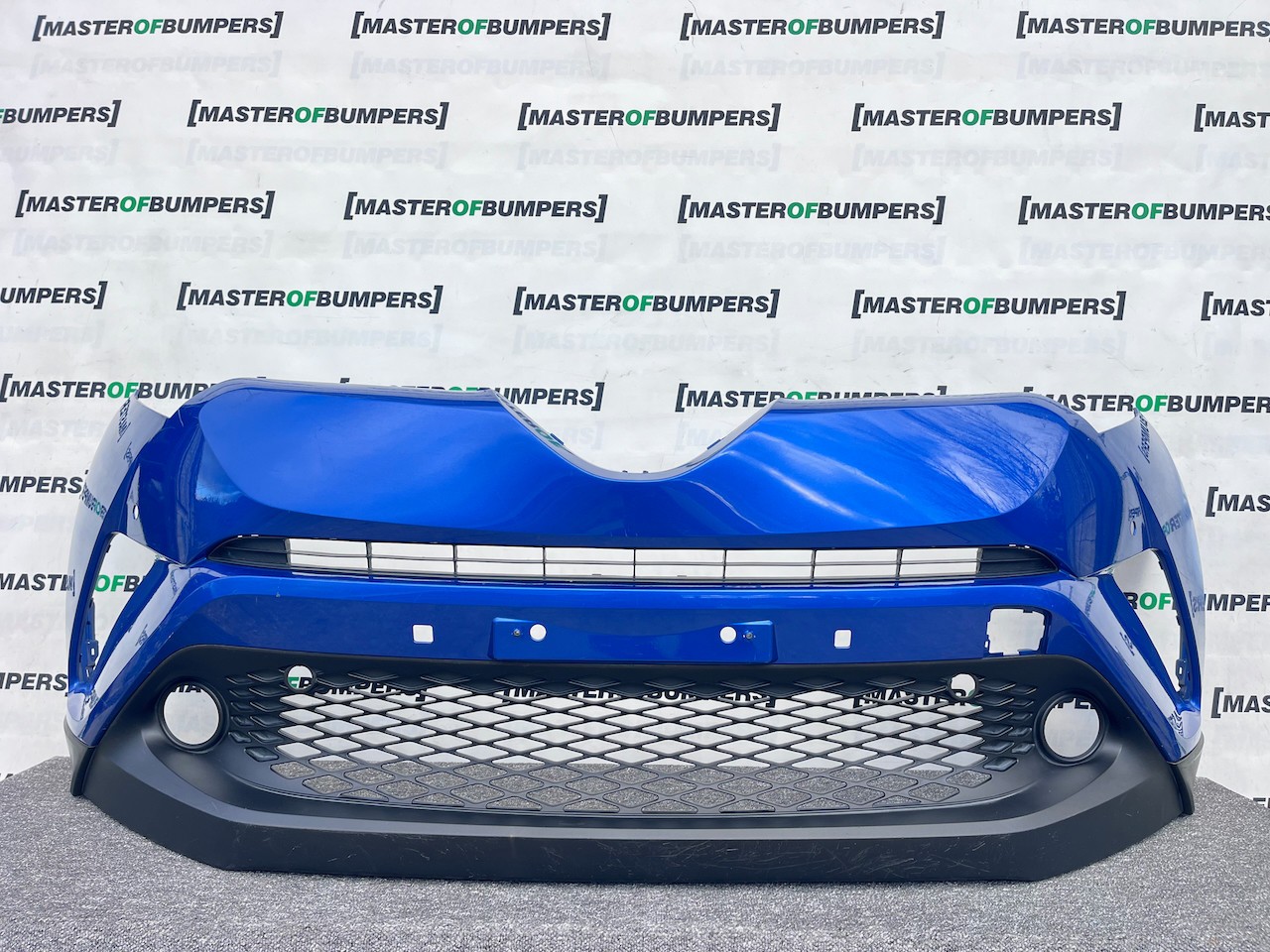 Toyota C-hr Chr Excel Dynamic 2016-2020 Front Bumper 4 Pdc Genuine [t574]