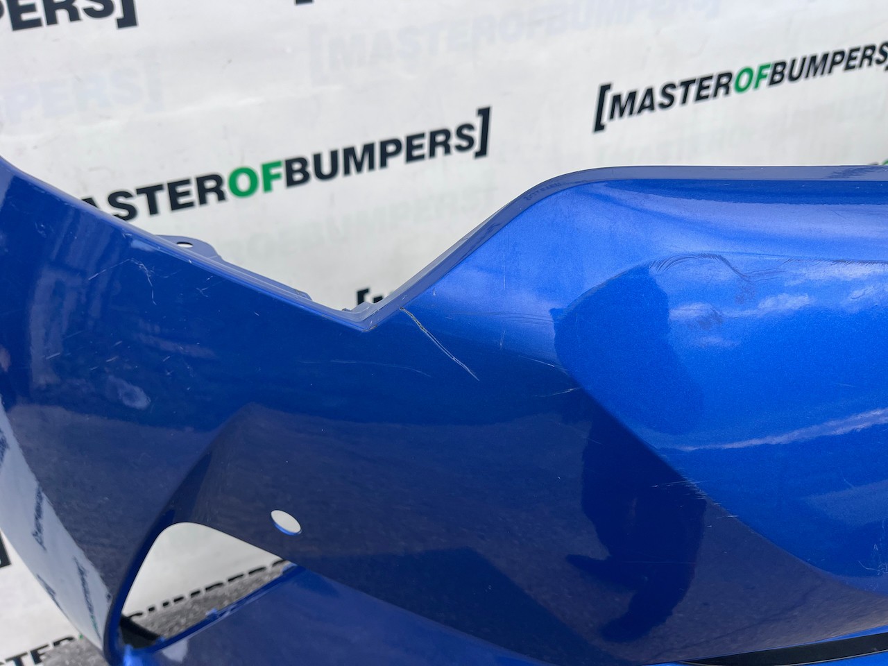 Toyota C-hr Chr Excel Dynamic 2016-2020 Front Bumper 4 Pdc Genuine [t574]