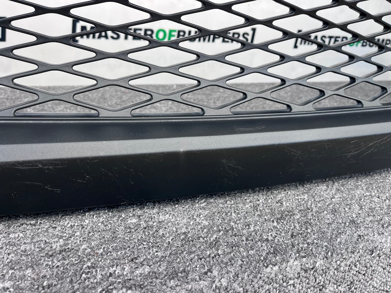 Toyota C-hr Chr Excel Dynamic 2016-2020 Front Bumper 4 Pdc Genuine [t574]