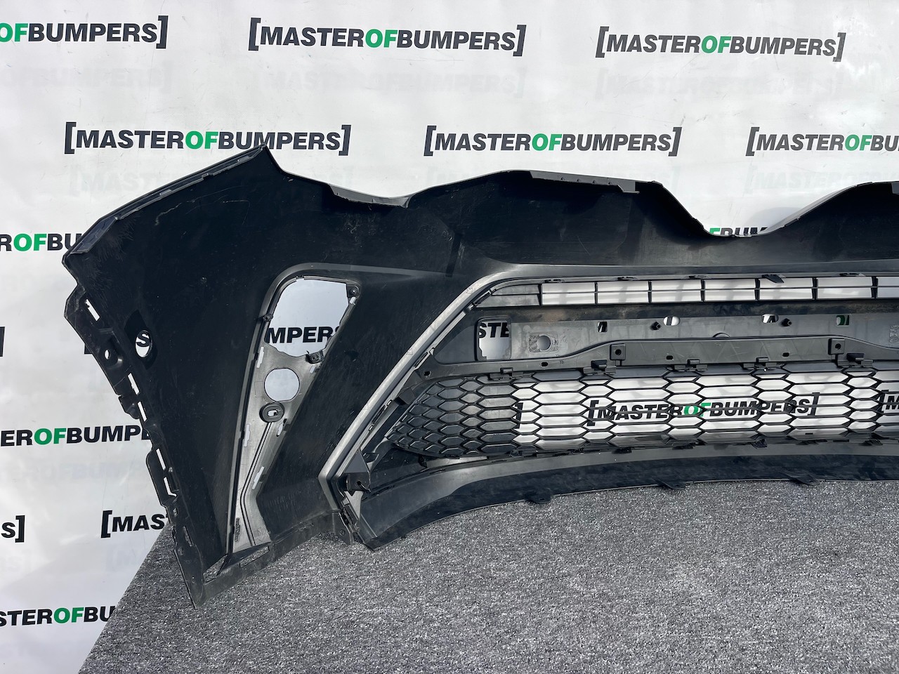 Toyota C-hr Chr Mk1 Lift 2021-2023 Front Bumper 6 Pdc Genuine [t578]