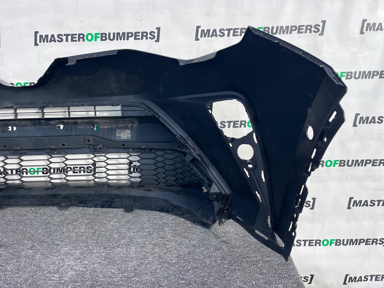 Toyota C-hr Chr Mk1 Lift 2021-2023 Front Bumper 6 Pdc Genuine [t578]