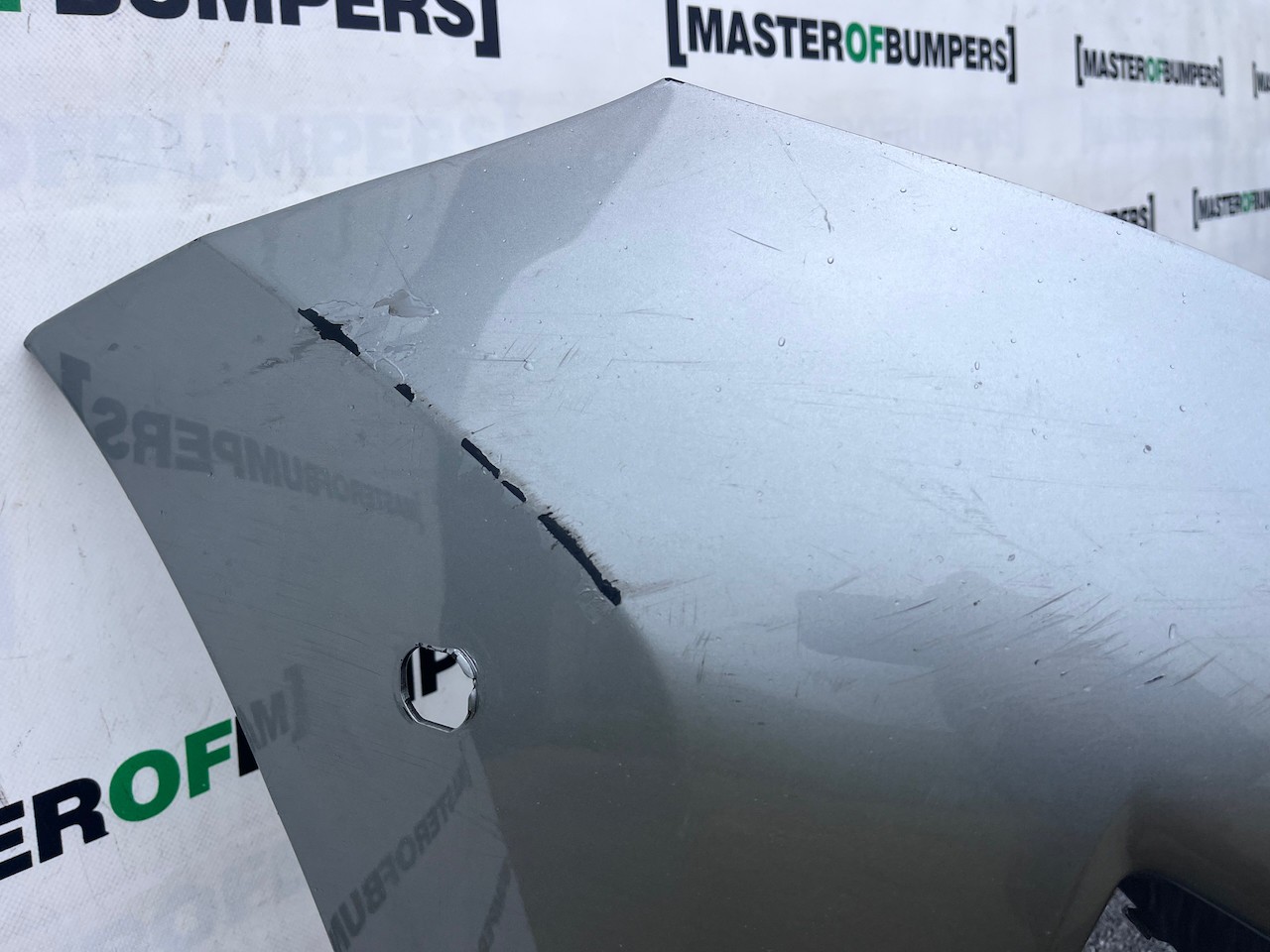 Toyota Auris Mk2 Hybrid Hatchback 2012-2015 Front Bumper 6 Pdc Genuine [t581]