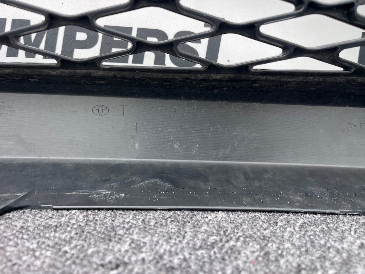 Toyota C-hr Chr Excel Dynamic 2016-2020 Front Bumper No Pdc Genuine [t596]