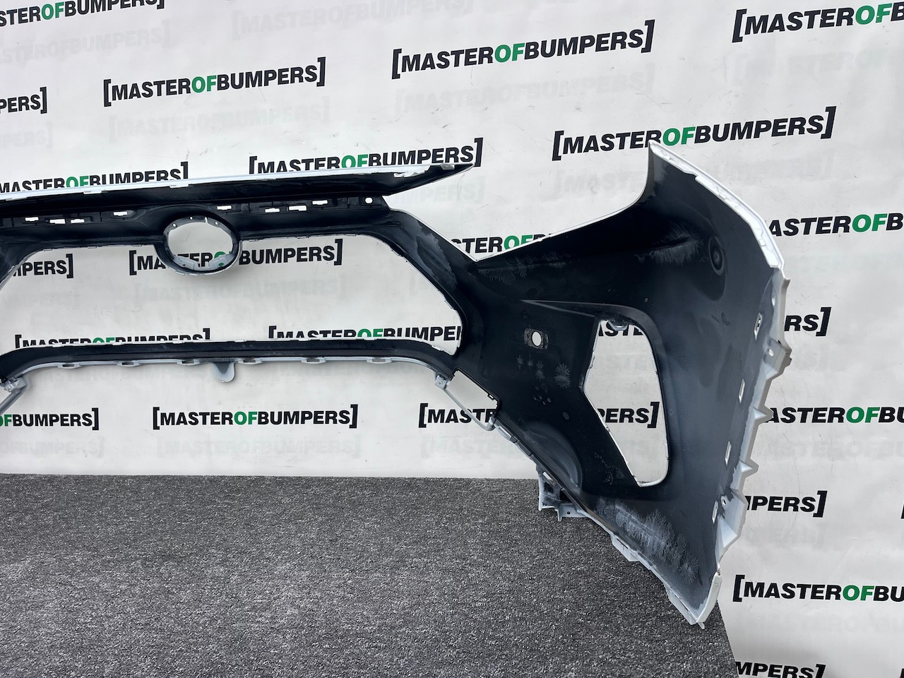 Toyota Rav 4 Hybrid Dynamic 2018-2023 Front Bumper 4 Pdc No Jet Genuine [t586]