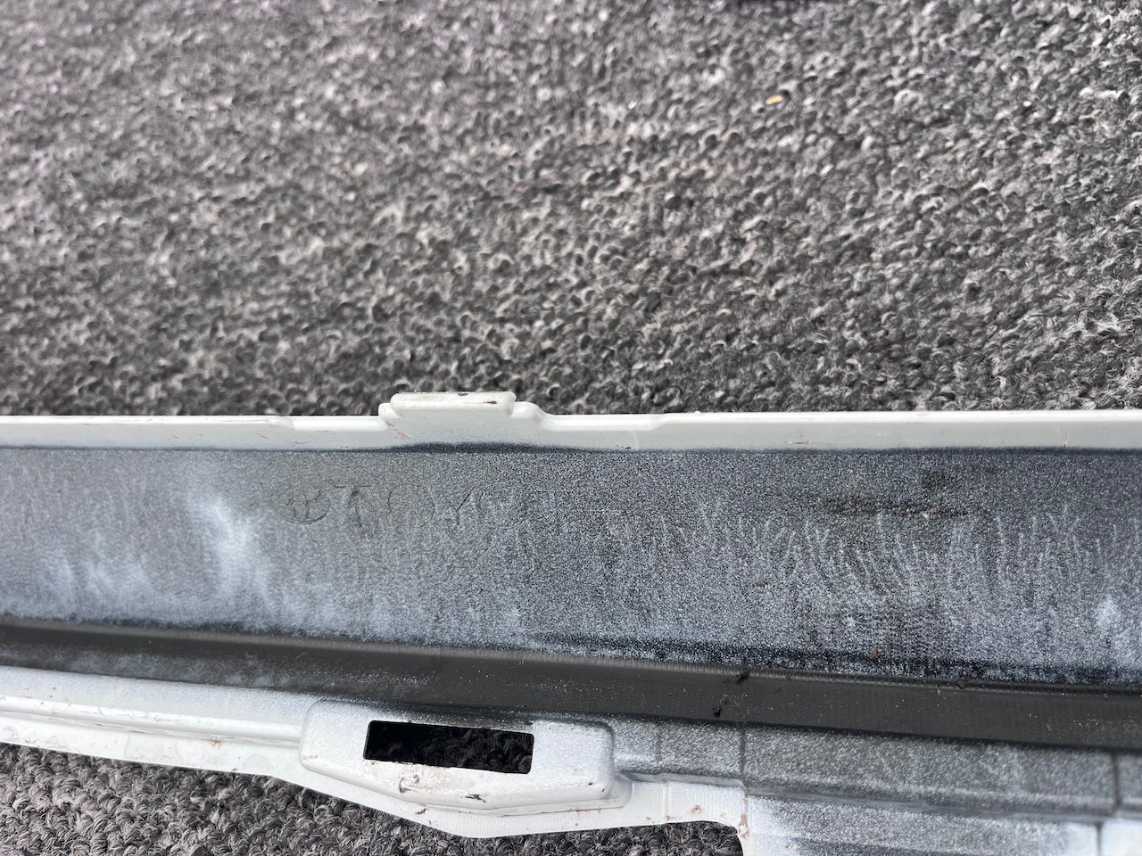 Toyota Rav 4 Hybrid Dynamic 2018-2023 Front Bumper 4 Pdc No Jet Genuine [t586]