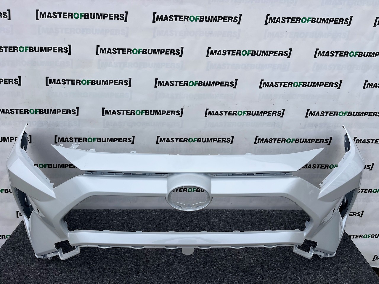 Toyota Rav 4 Hybrid Dynamic 2018-2023 Front Bumper 4 Pdc No Jet Genuine [t586]